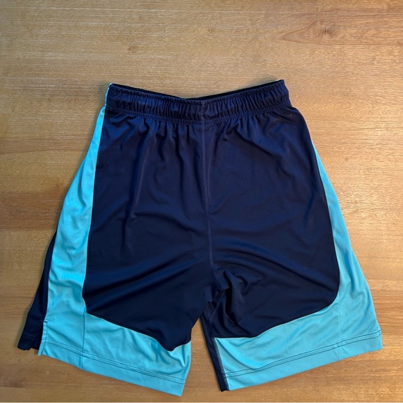 Men’s Nike Dri-Fit shorts size Small - Picture 4 of 5